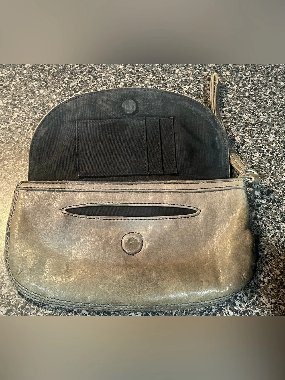 Lucky Brand Olive Green Leather Fold-Over Wristlet - Picture 3 of 8